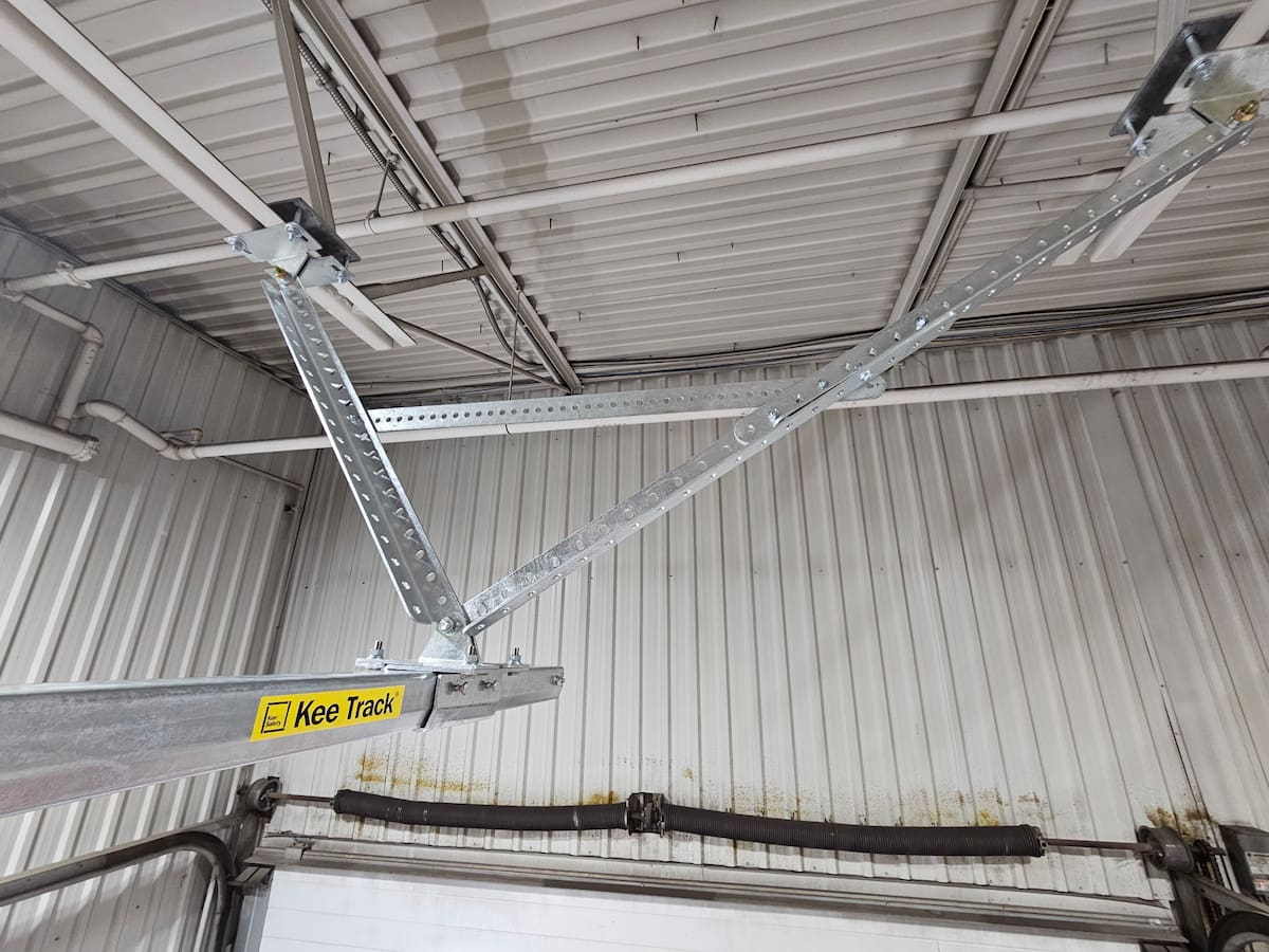 Kee Track / Arrêt de chute / Protection antichute / Systèmes de lignes de vie / Points d’ancrage