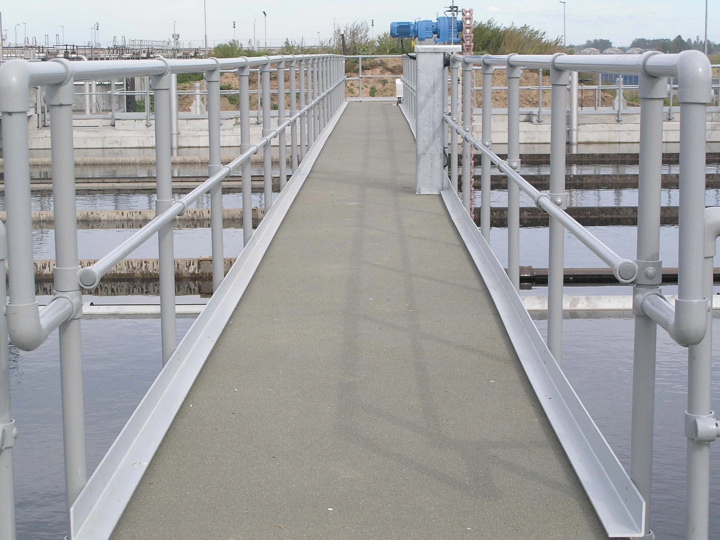 Kee Klamp / Protection contre les chutes sur les toits / barrières de sécurité / systèmes de garde-corps
