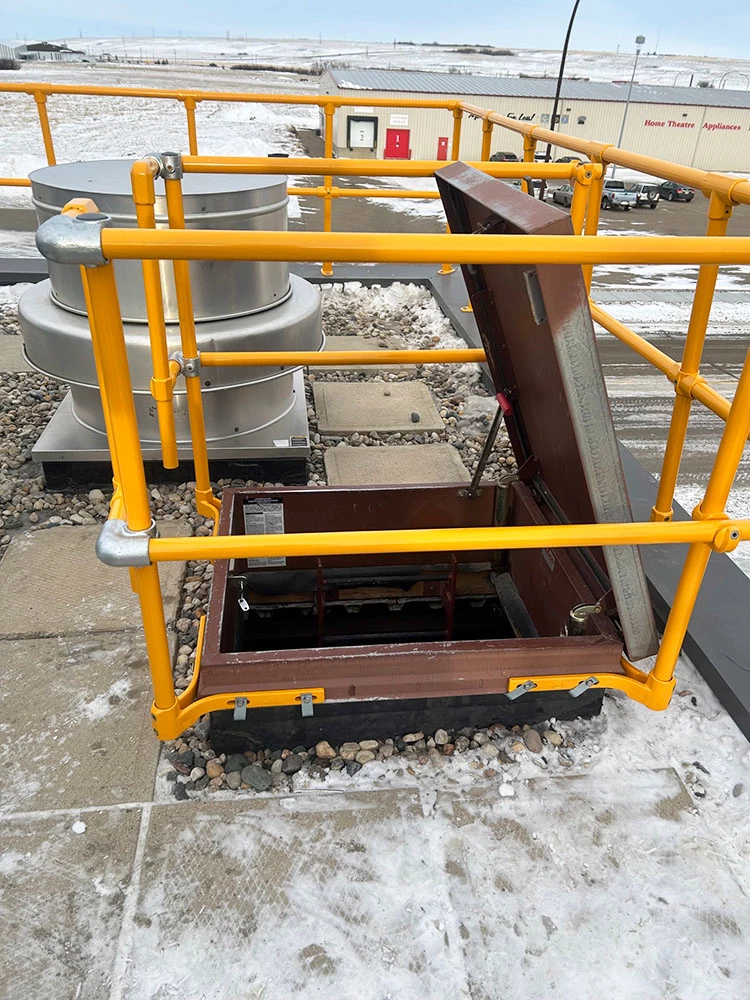 Protection contre les chutes sur les toits / Garde-corps / Kee Hatch